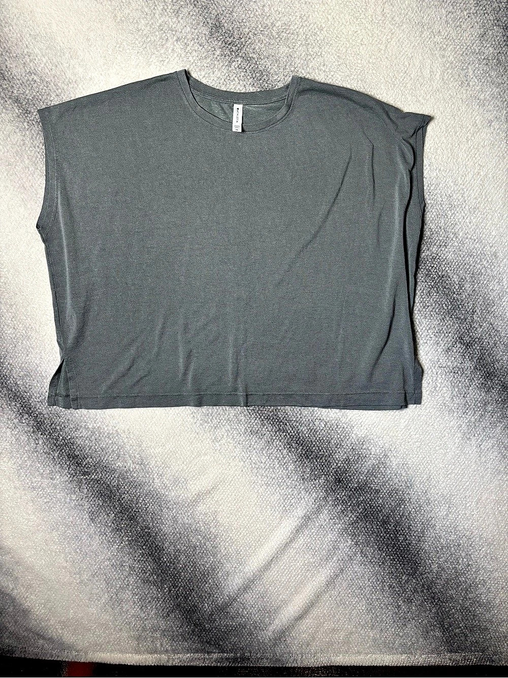Athleta Short Sleeve Tee in Gray Size 2x Like New